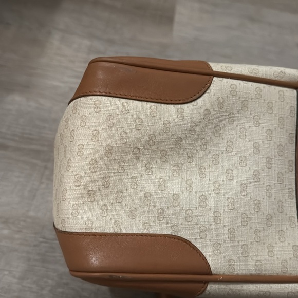 Vintage Gucci Bag - Picture 5 of 12